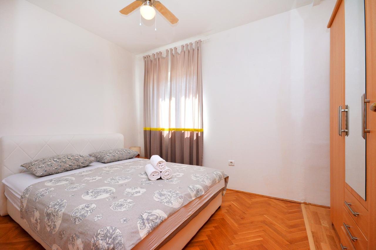 Villa Paris Nečujam エクステリア 写真